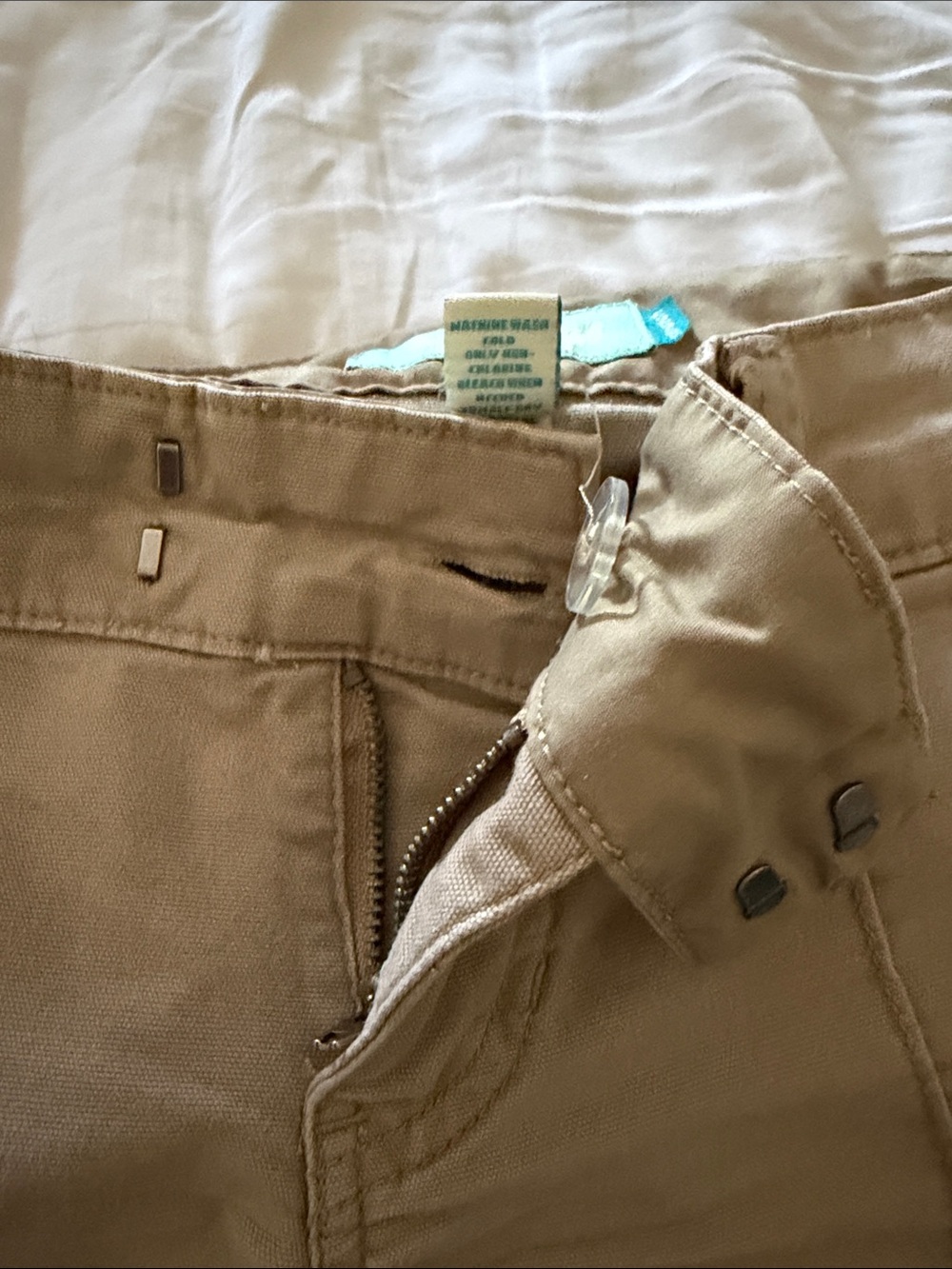 Beige Knee-Length low rise Shorts - Picture 9 of 9